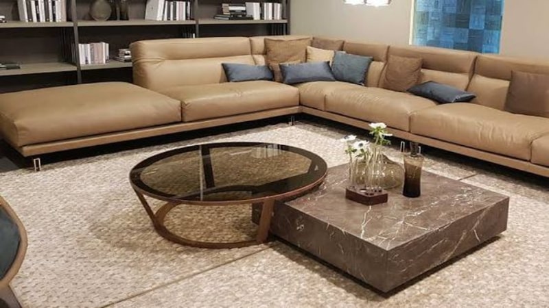 Ciptakan Suasana Ruang Tamu dengan Furniture Multifungsi