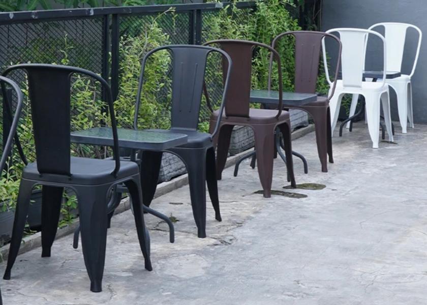 Kursi Industrial yang Edgy