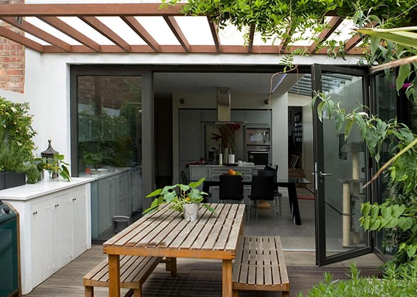 Kanopi Transisi Indoor-Outdoor untuk Dapur Terbuka