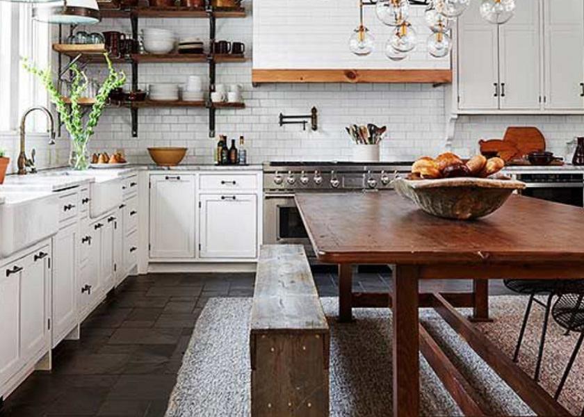 Dapur Sederhana di Kampung dengan Harmoni Baru dan Lama