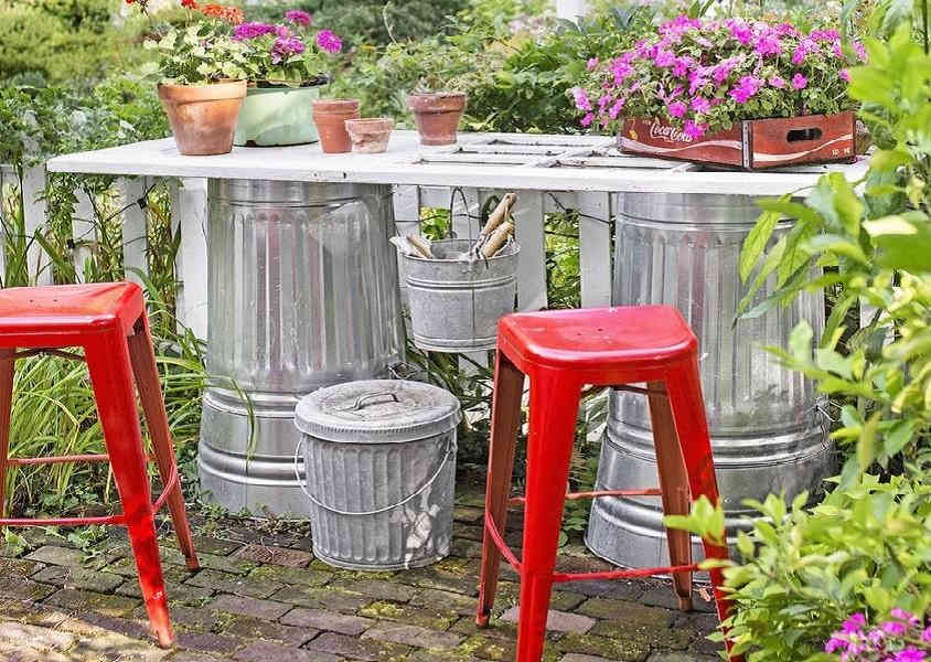 Taman Minimalis dengan Sudut Khusus Berkebun