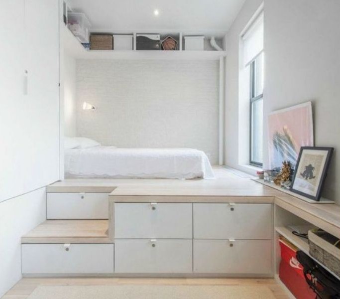 Desain Kamar Tidur dengan Ranjang Platform dengan Storage