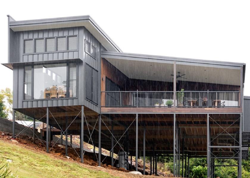 Rumah Panggung Modern di Area Sungai