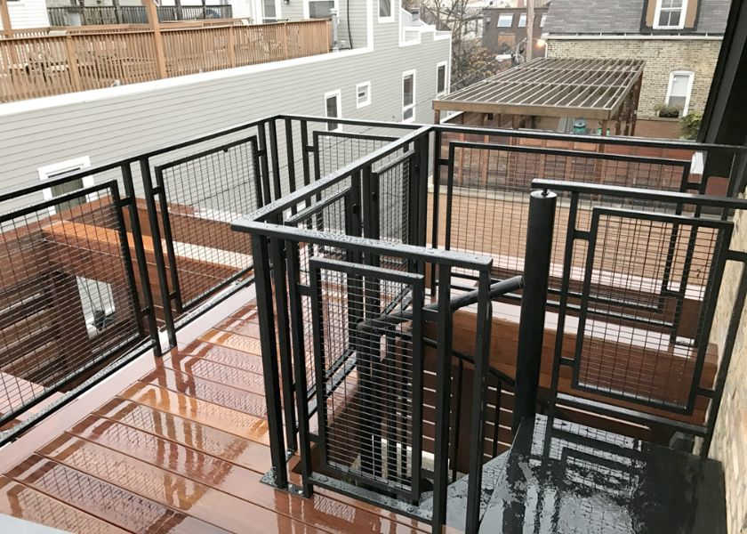 Desain Pagar Balkon Lantai 2 Gaya Industrial