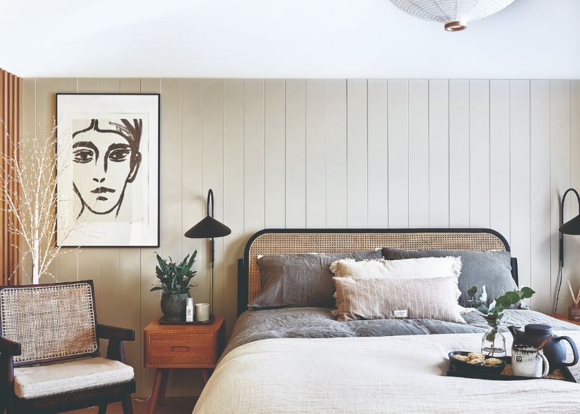 Kamar Tidur Sederhana dengan Kombinasi Dua Warna Netral