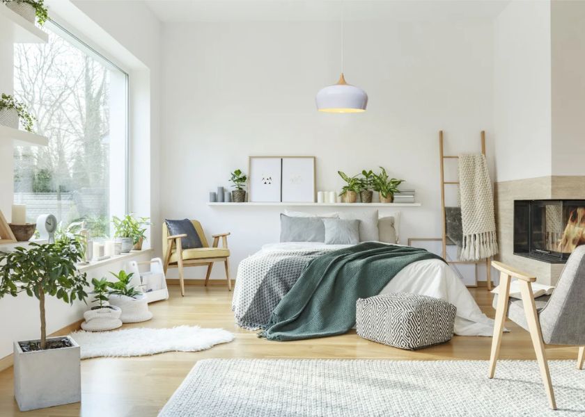 Kamar Tidur Sederhana dengan Pencahayaan Alami