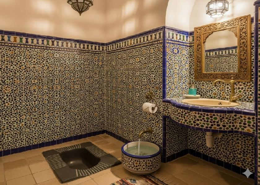 Warna dan Dekorasi Atraktif di WC Jongkok Modern