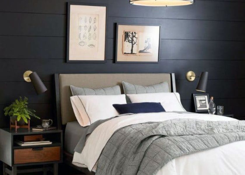 Warna Cat Dinding Biru Navy + Sprei Abu Muda di Kamar Tidur Elegan